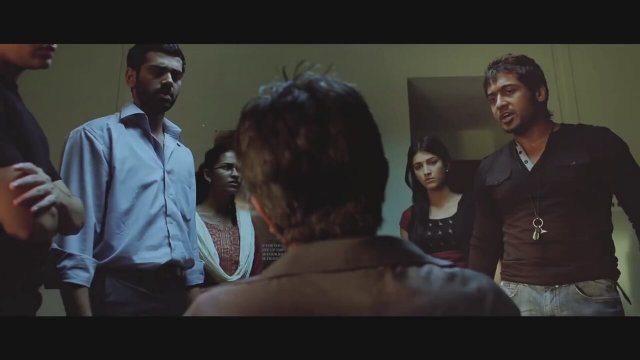 7 Aum Arivu Fragman