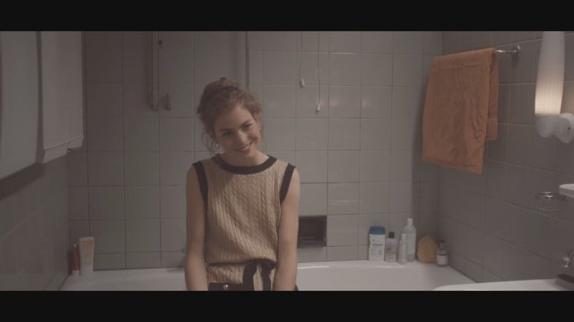 Hemel, In Between Fragman