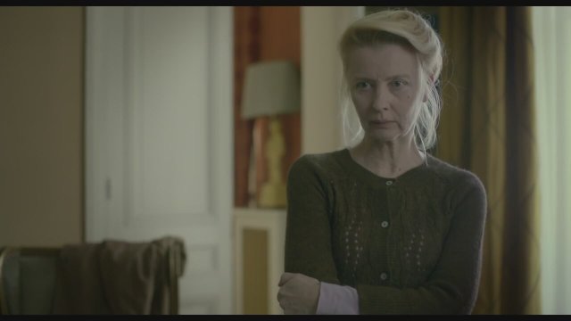 Une Estonienne à Paris (2012) fragmanı