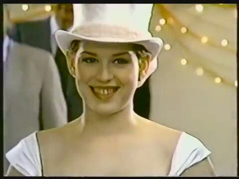 Betsy's Wedding (1990) fragmanı