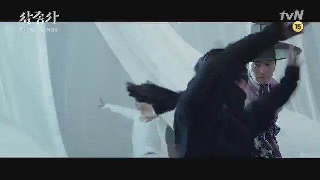 The Three Musketeers (2014) fragmanı