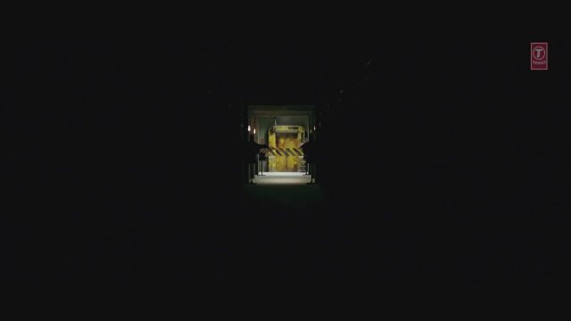 Happy New Year Fragman