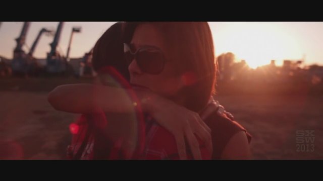 Loves Her Gun  Fragman