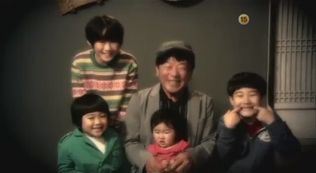 Suspicious Family (2012) fragmanı