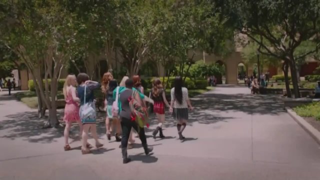 Pitch Perfect 2 (2015) fragmanı