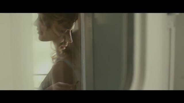 Nesamasis Laikas (2014) fragmanı