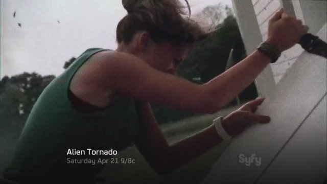 Alien Tornado fragman