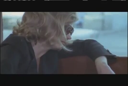 Opening Night (1977) Fragman