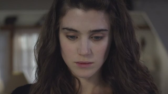 Don't Look Back (2014) Fragman