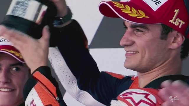 Hitting the Apex (2015) Fragman