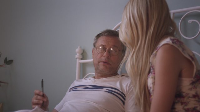 The Girl in the Book (2015) Fragman