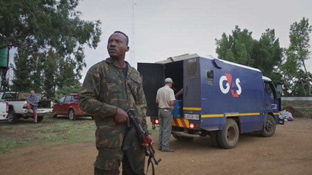 Trophy (2017) Fragman